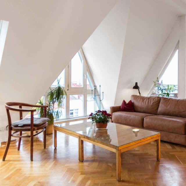 https://www.uncommonsurfaces.com/wp-content/uploads/2018/09/gallery_projects_07-640x640.jpg